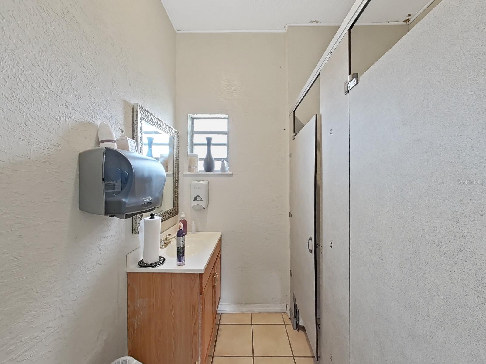 ALTAMIRA HEIGHTS - Commercial Sale