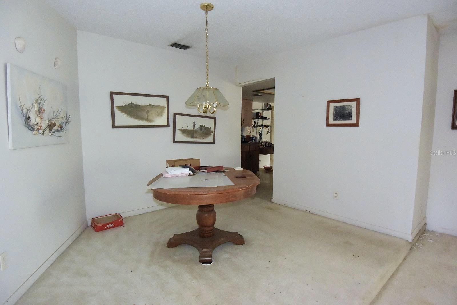 QUAIL HOLLOW ESTATES UNREC SUB - Residential