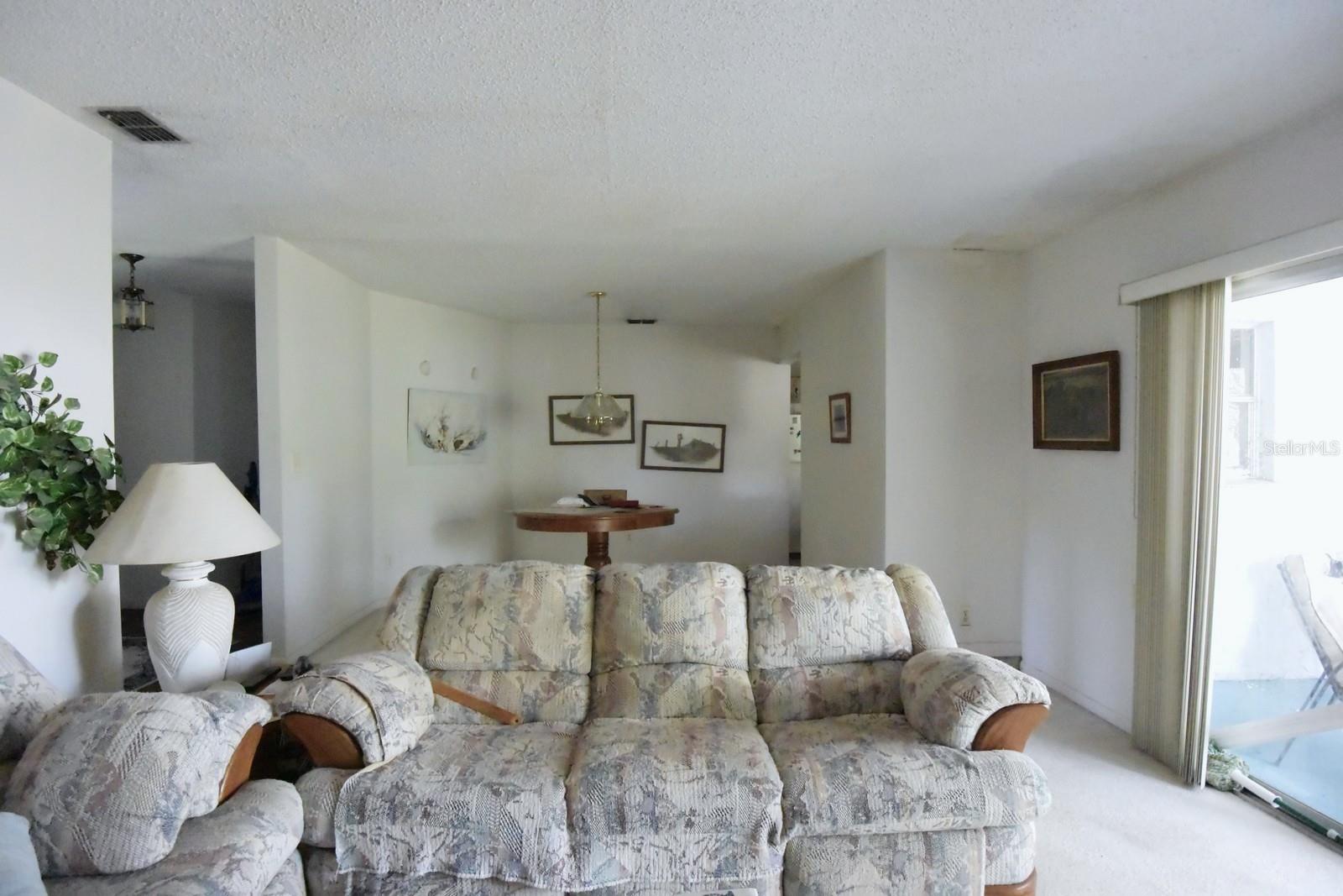 QUAIL HOLLOW ESTATES UNREC SUB - Residential