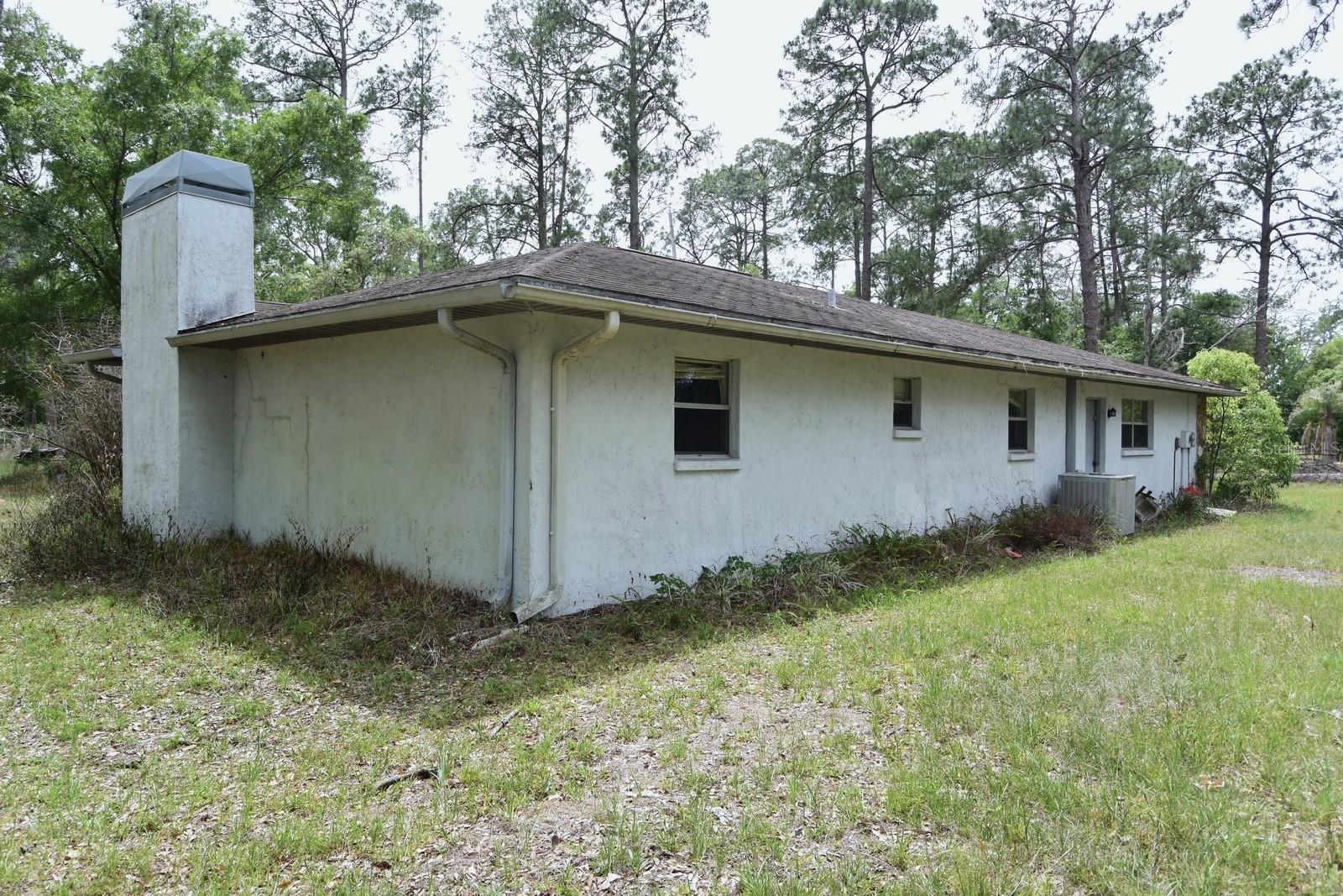 QUAIL HOLLOW ESTATES UNREC SUB - Residential