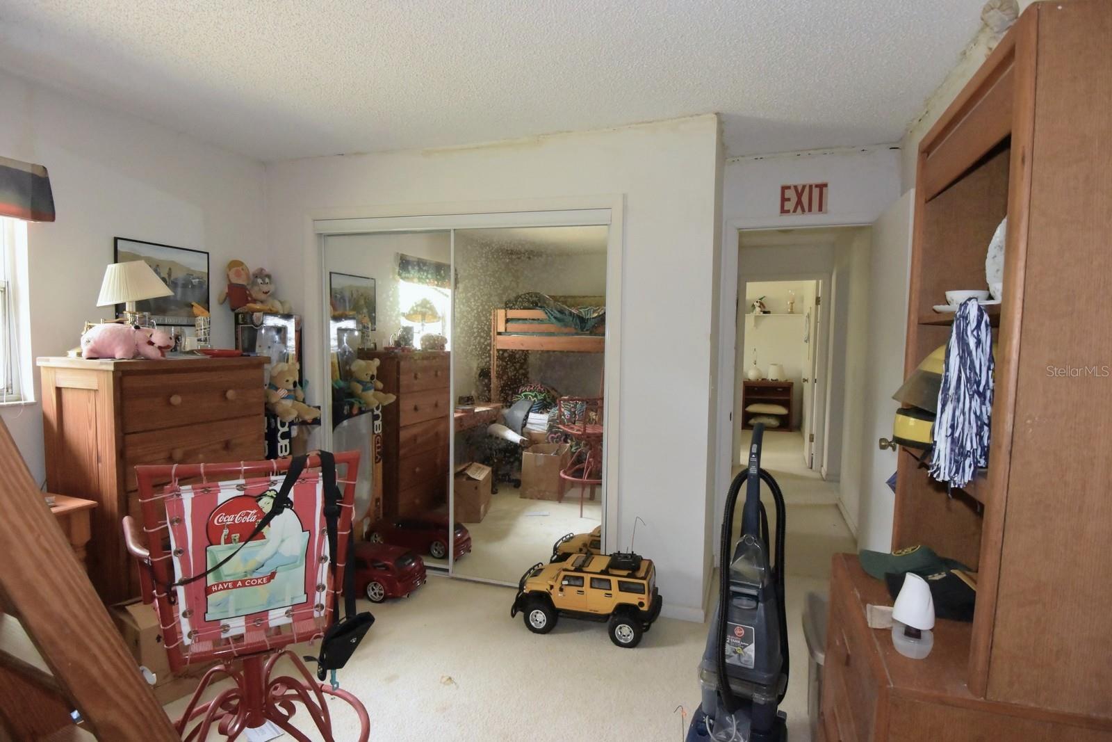 QUAIL HOLLOW ESTATES UNREC SUB - Residential