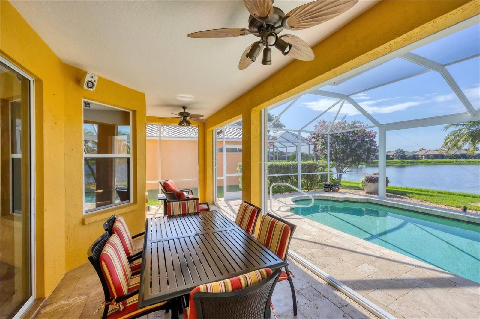 PELICAN POINTE GOLF & COUNTRY CLUB - Residential