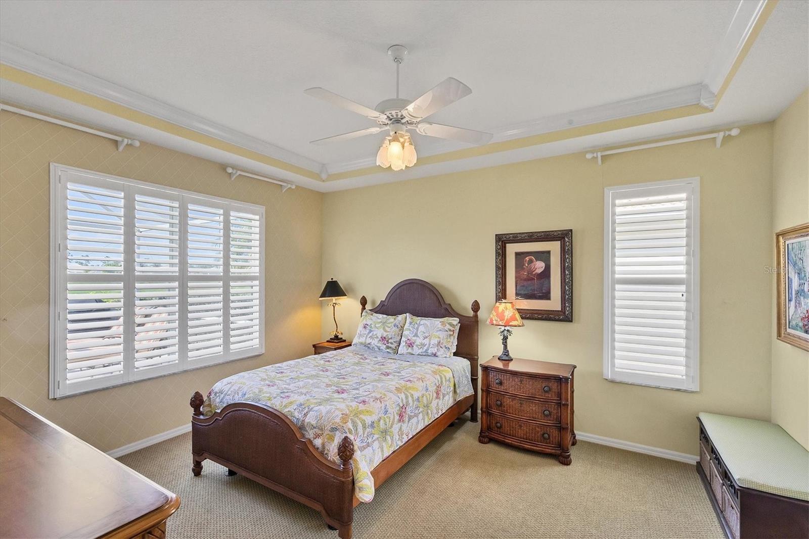 PELICAN POINTE GOLF & COUNTRY CLUB - Residential