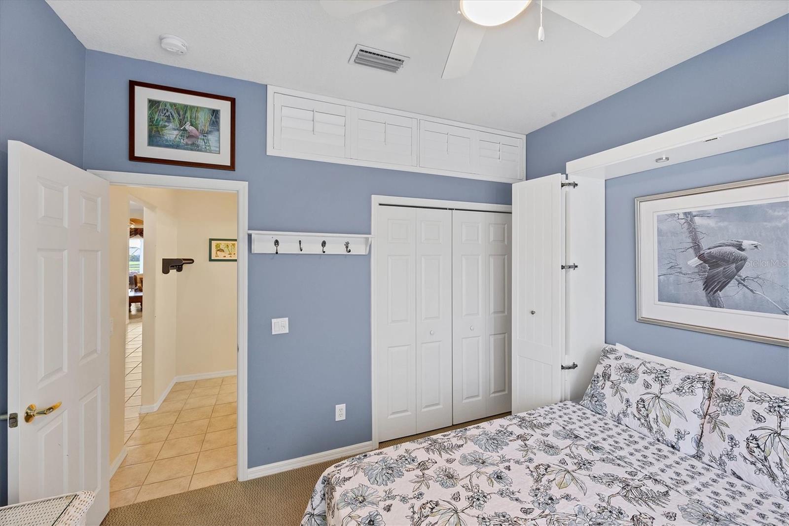 PELICAN POINTE GOLF & COUNTRY CLUB - Residential