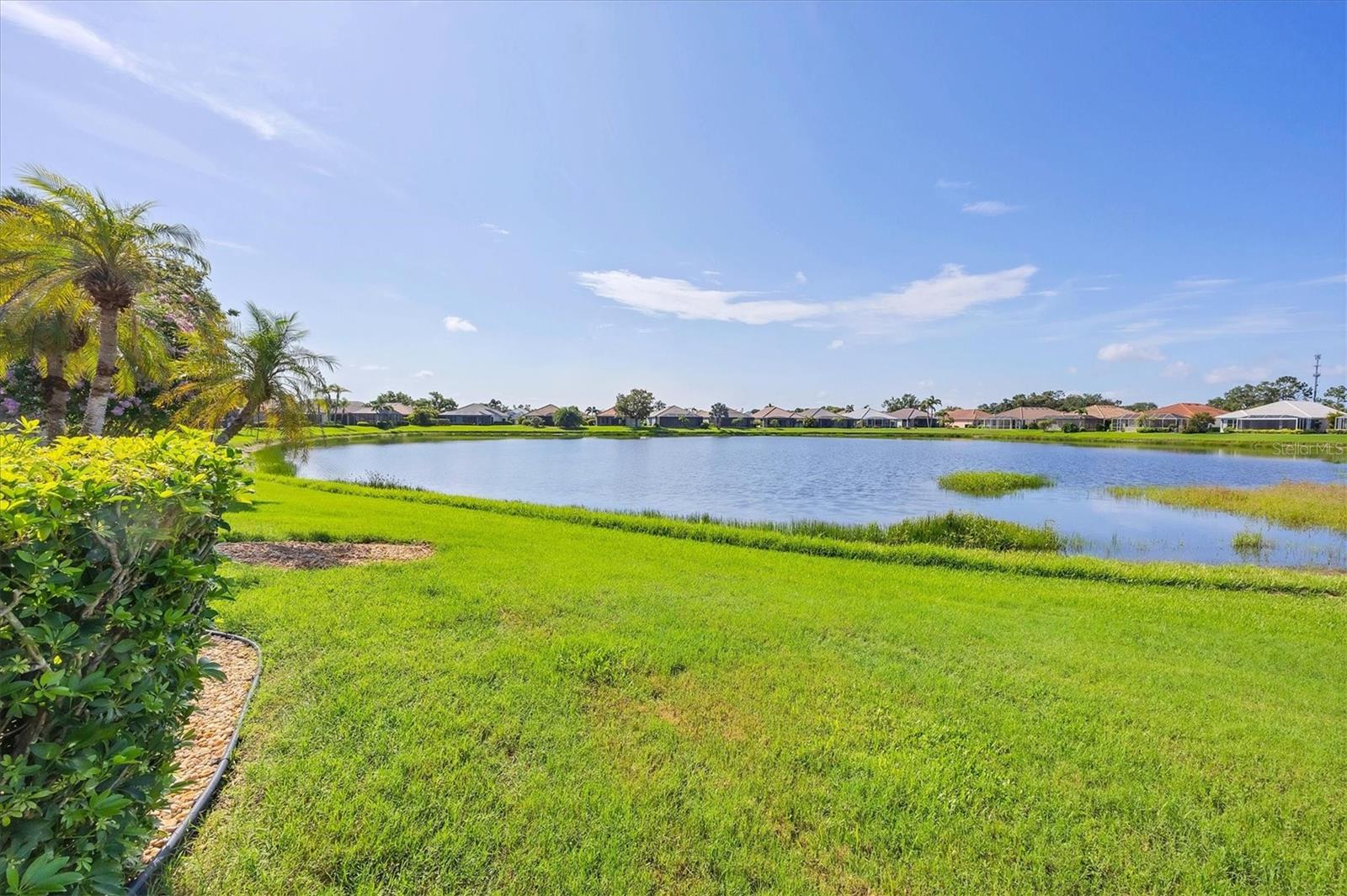 PELICAN POINTE GOLF & COUNTRY CLUB - Residential