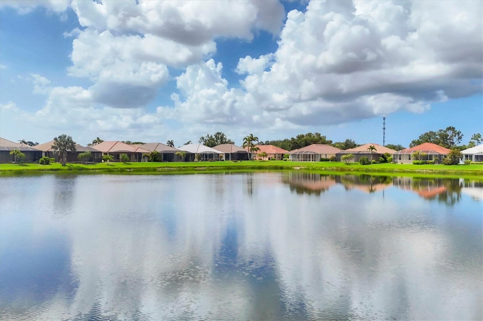 PELICAN POINTE GOLF & COUNTRY CLUB - Residential
