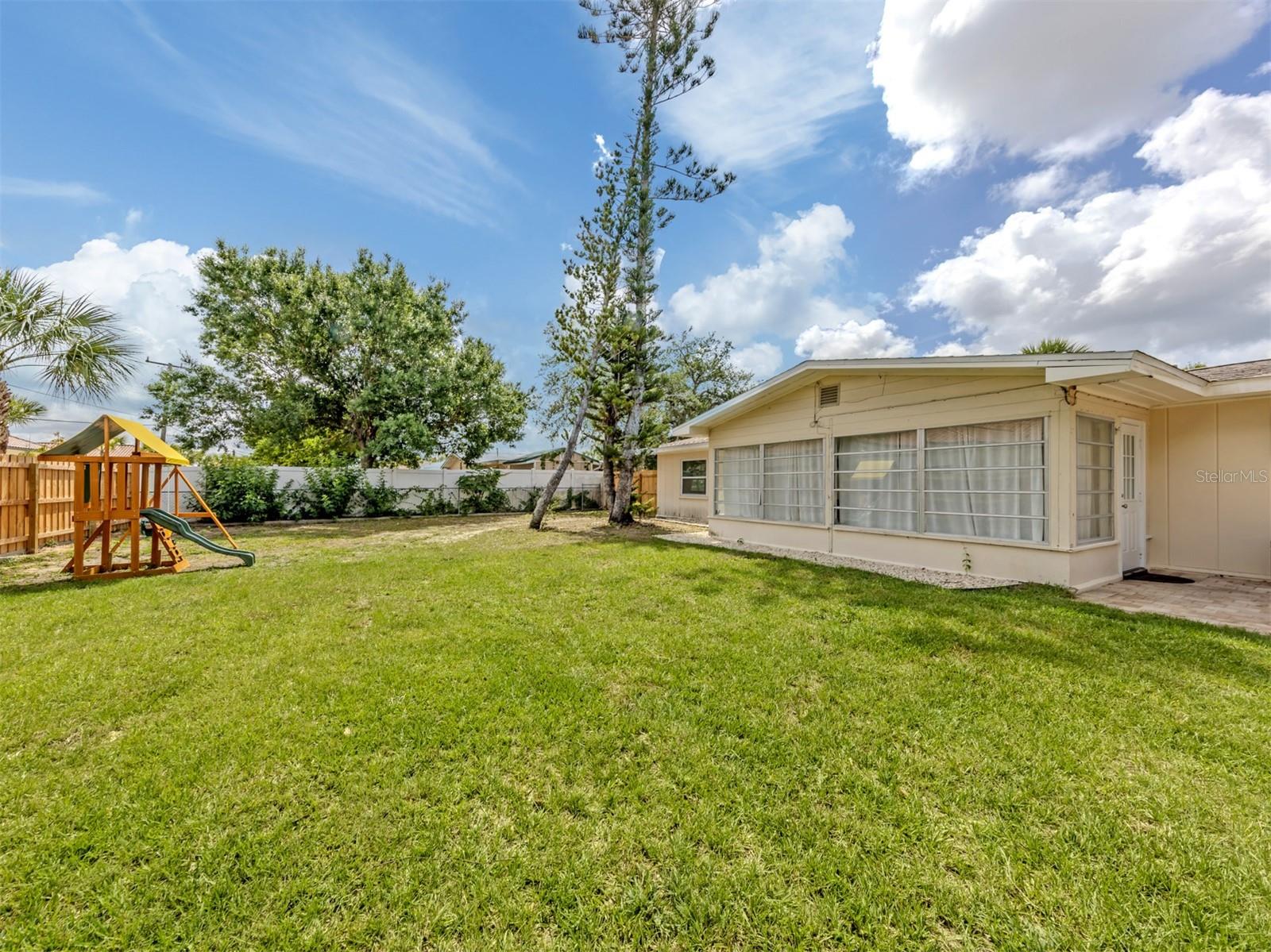 NORTH EDGEWOOD SEC OF VENICE - Residential