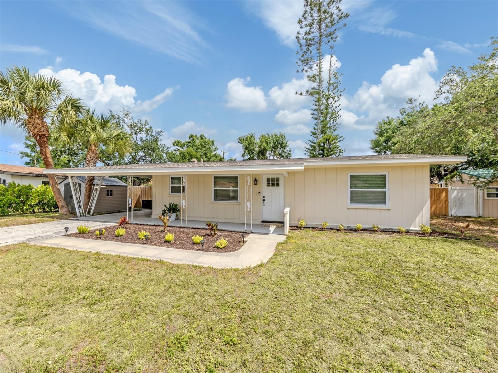 NORTH EDGEWOOD SEC OF VENICE - Residential