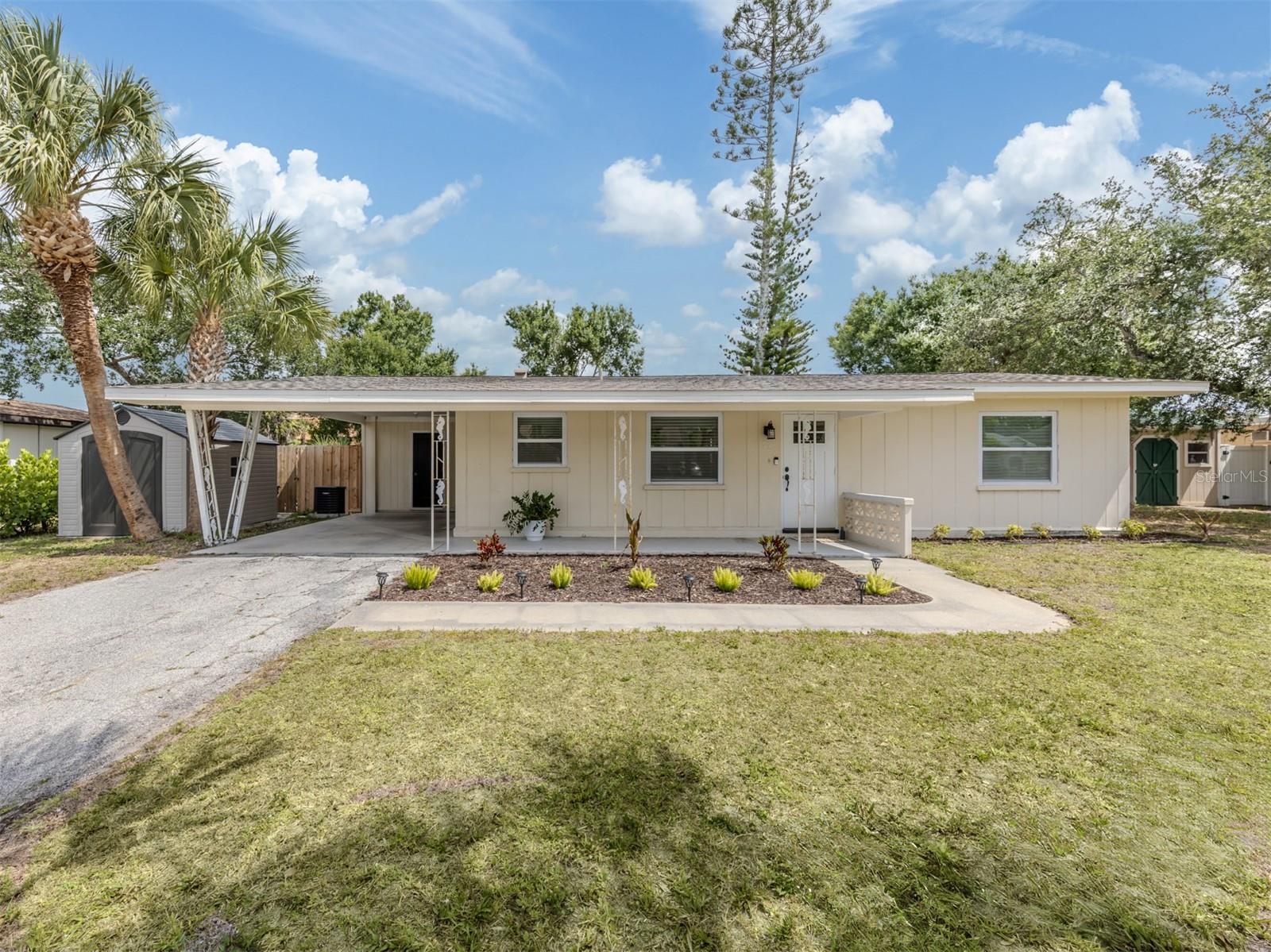 NORTH EDGEWOOD SEC OF VENICE - Residential