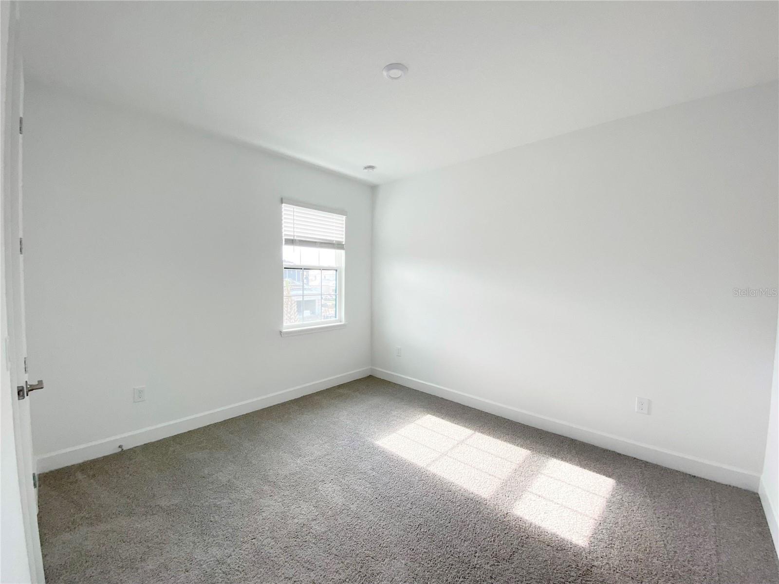 LANDINGS AT HAWKS CREST - Residential Lease