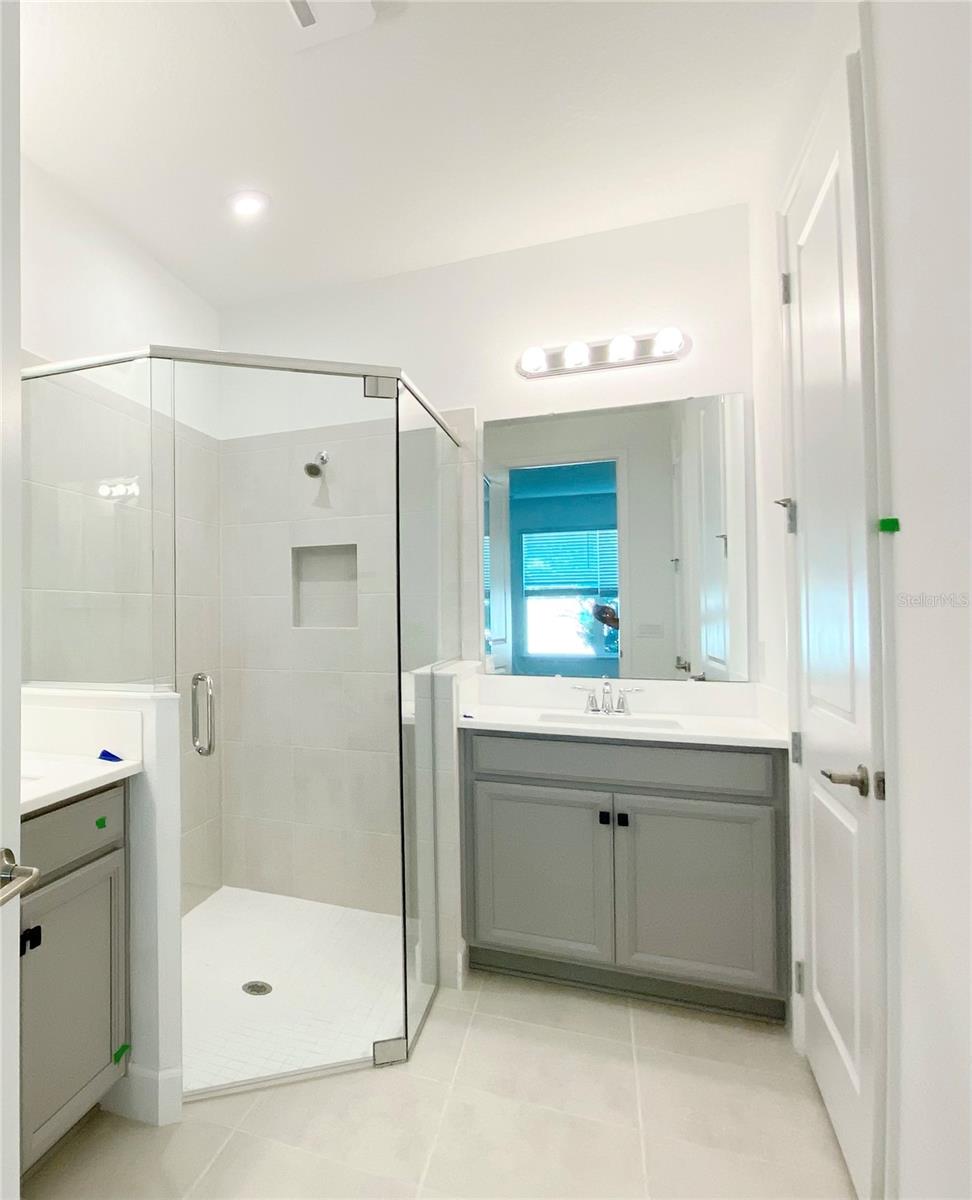 LANDINGS AT HAWKS CREST - Residential Lease