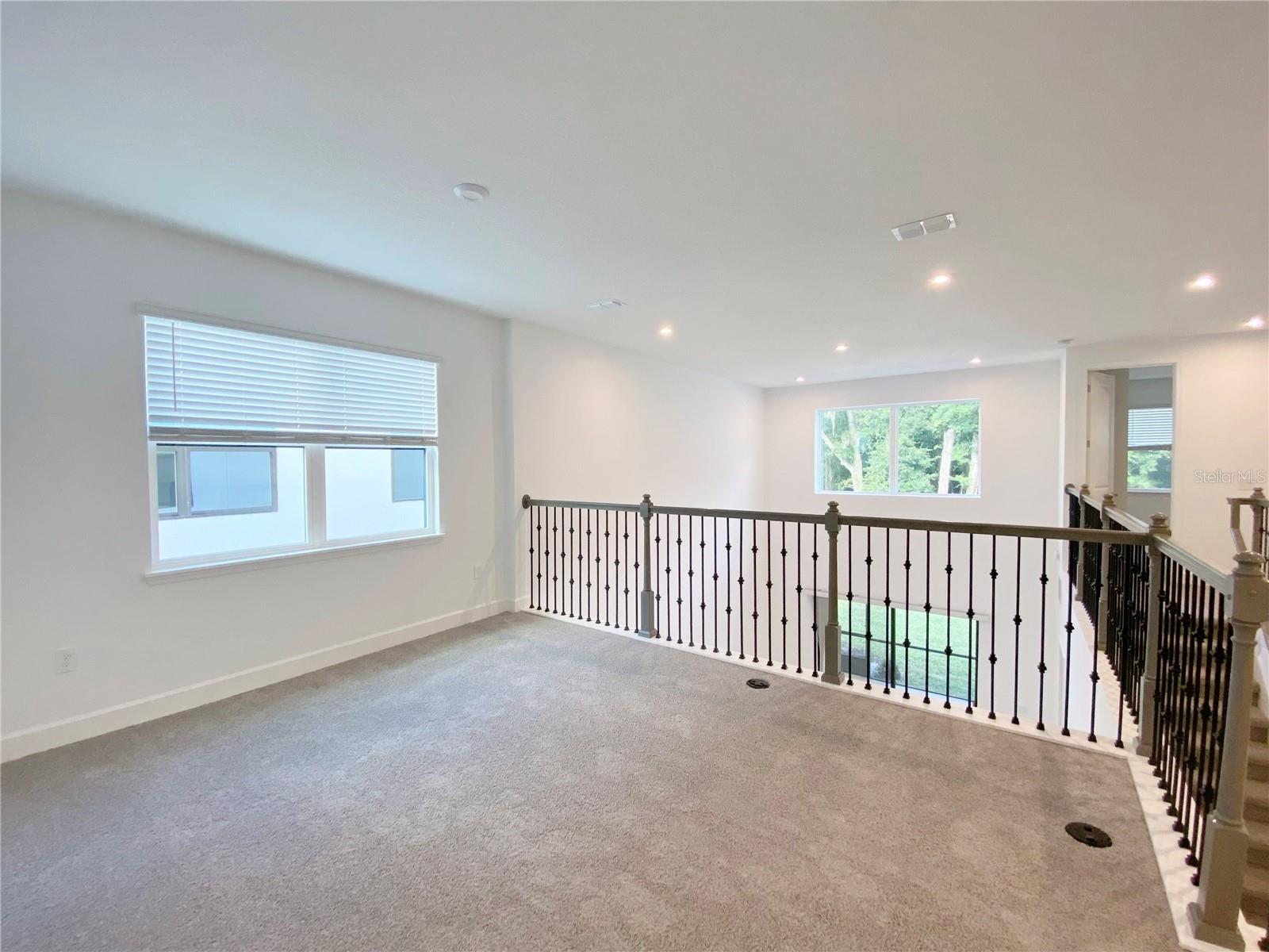 LANDINGS AT HAWKS CREST - Residential Lease