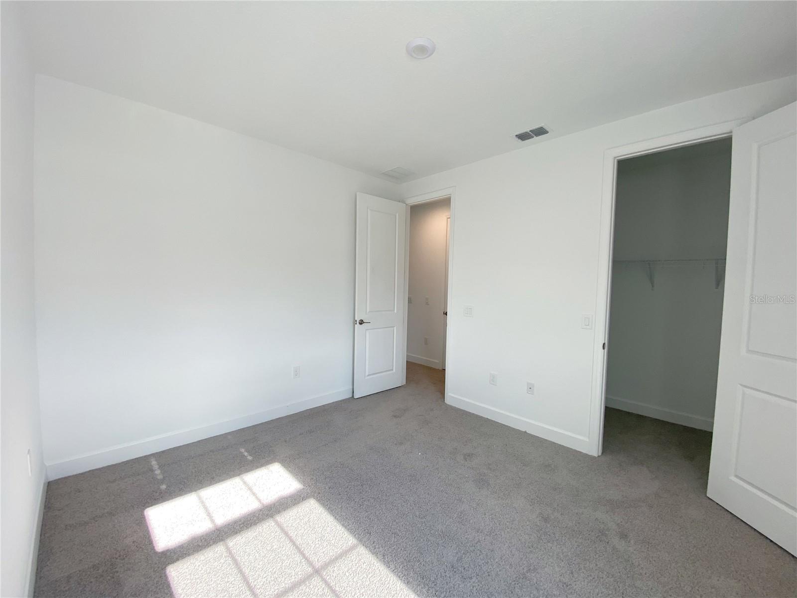 LANDINGS AT HAWKS CREST - Residential Lease