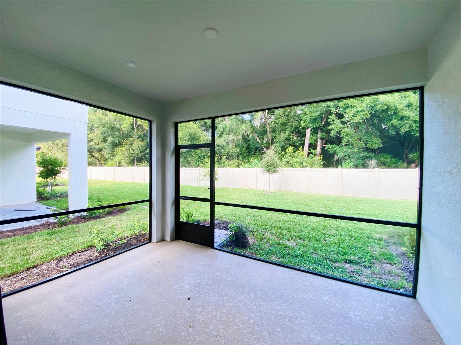 LANDINGS AT HAWKS CREST - Residential Lease