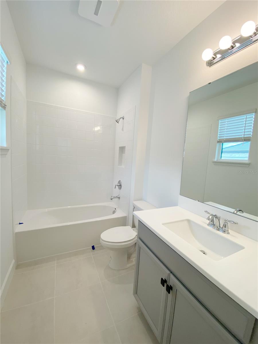 LANDINGS AT HAWKS CREST - Residential Lease