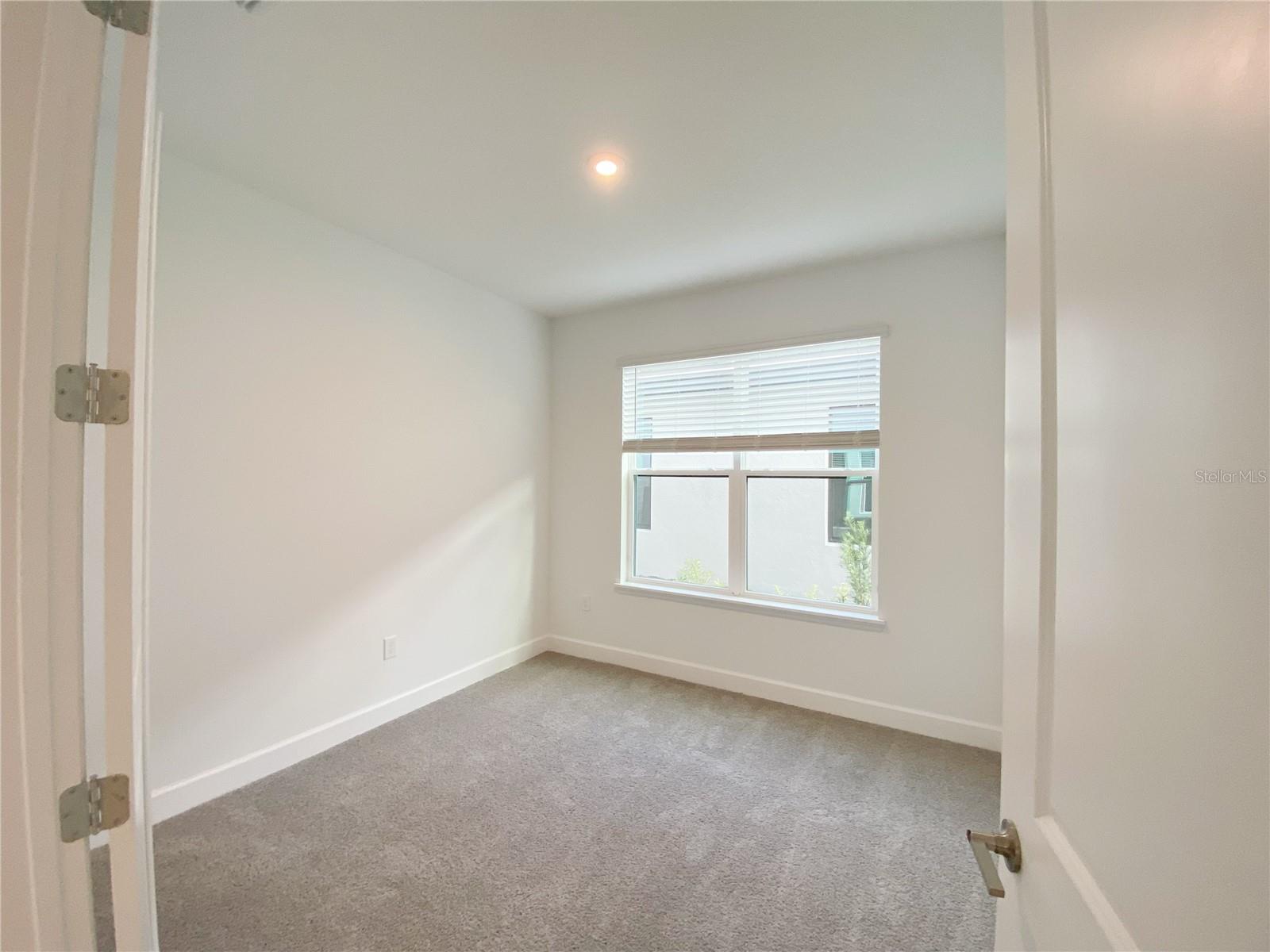 LANDINGS AT HAWKS CREST - Residential Lease