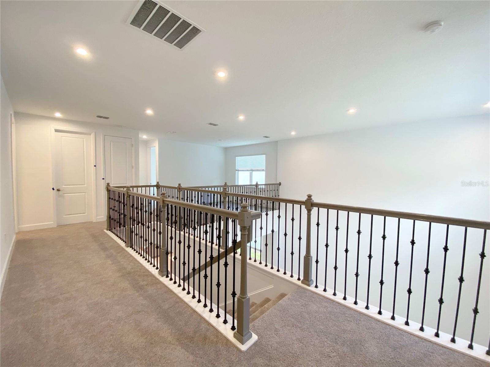 LANDINGS AT HAWKS CREST - Residential Lease