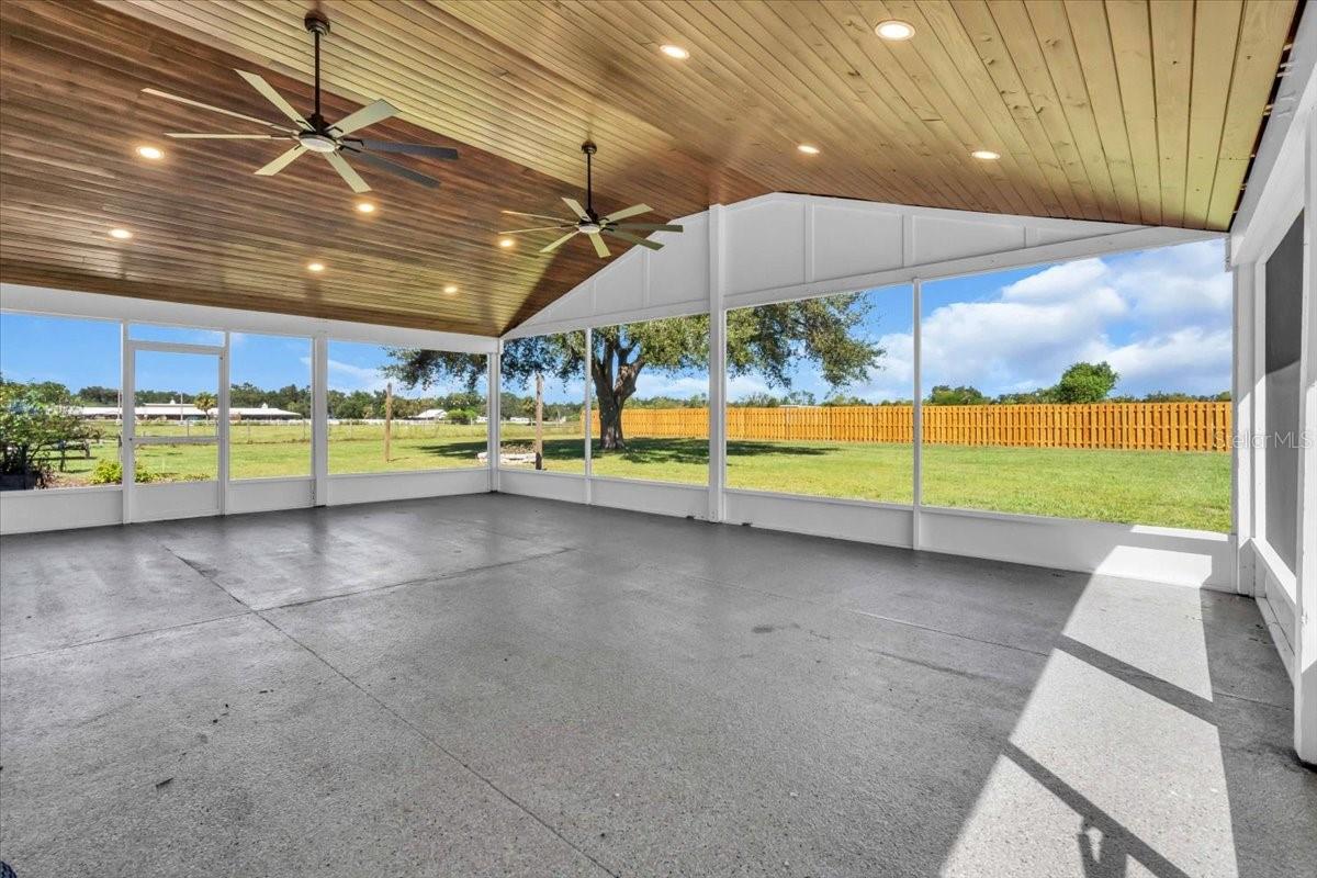 ACREAGE - Residential