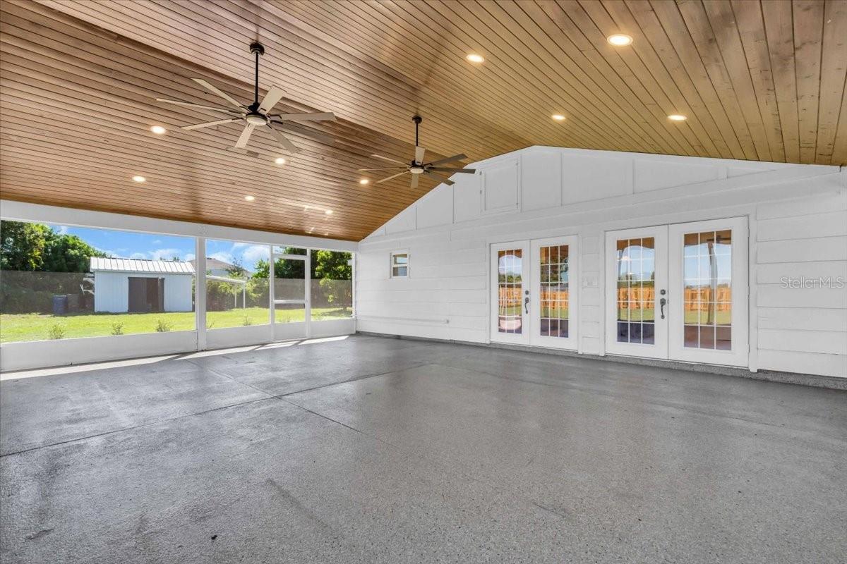 ACREAGE - Residential
