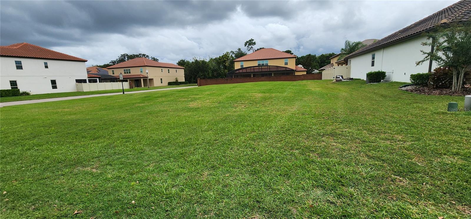 1198 BELLA VISTA CIR