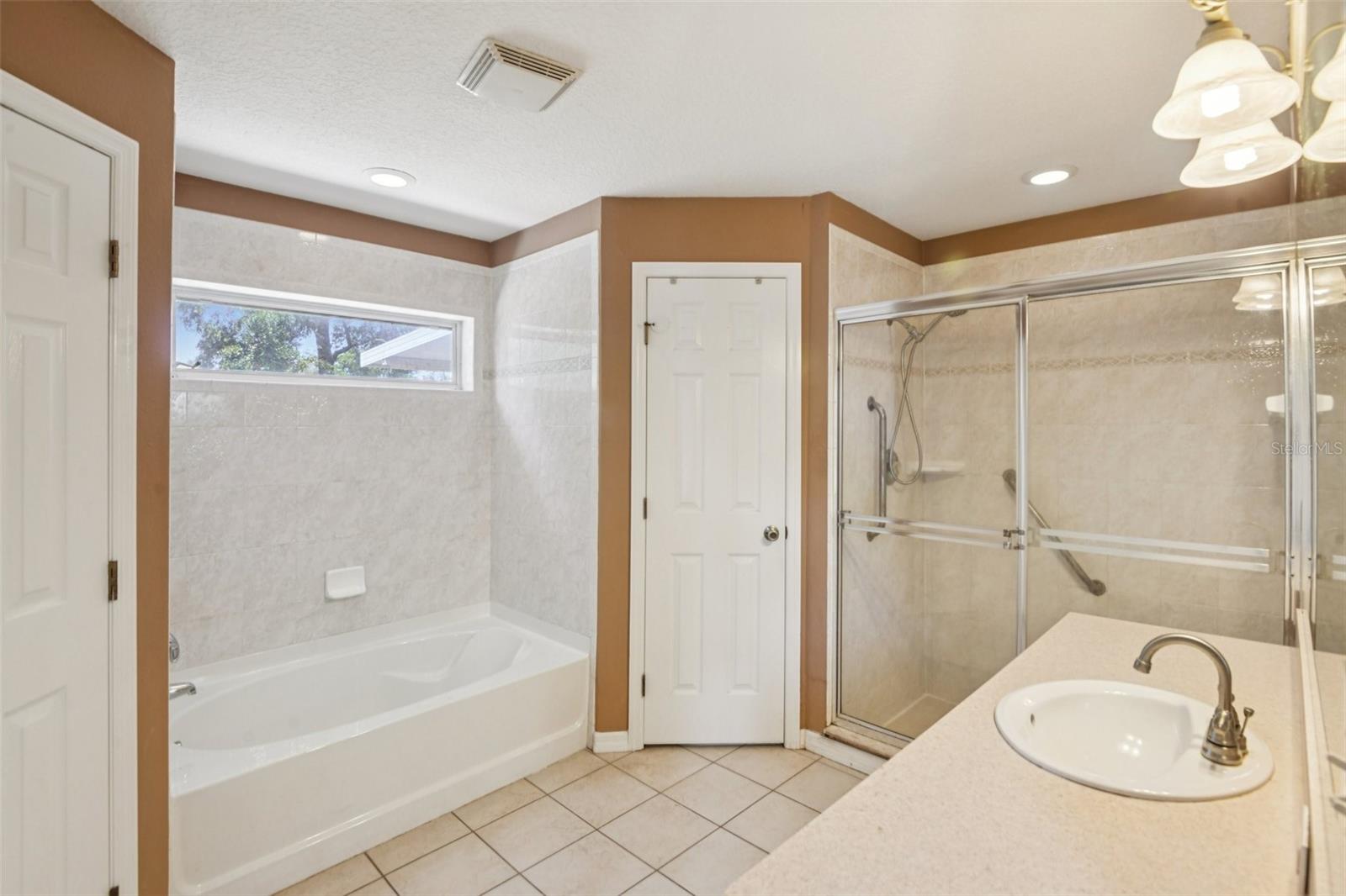 RICHEY LAKES - Residential