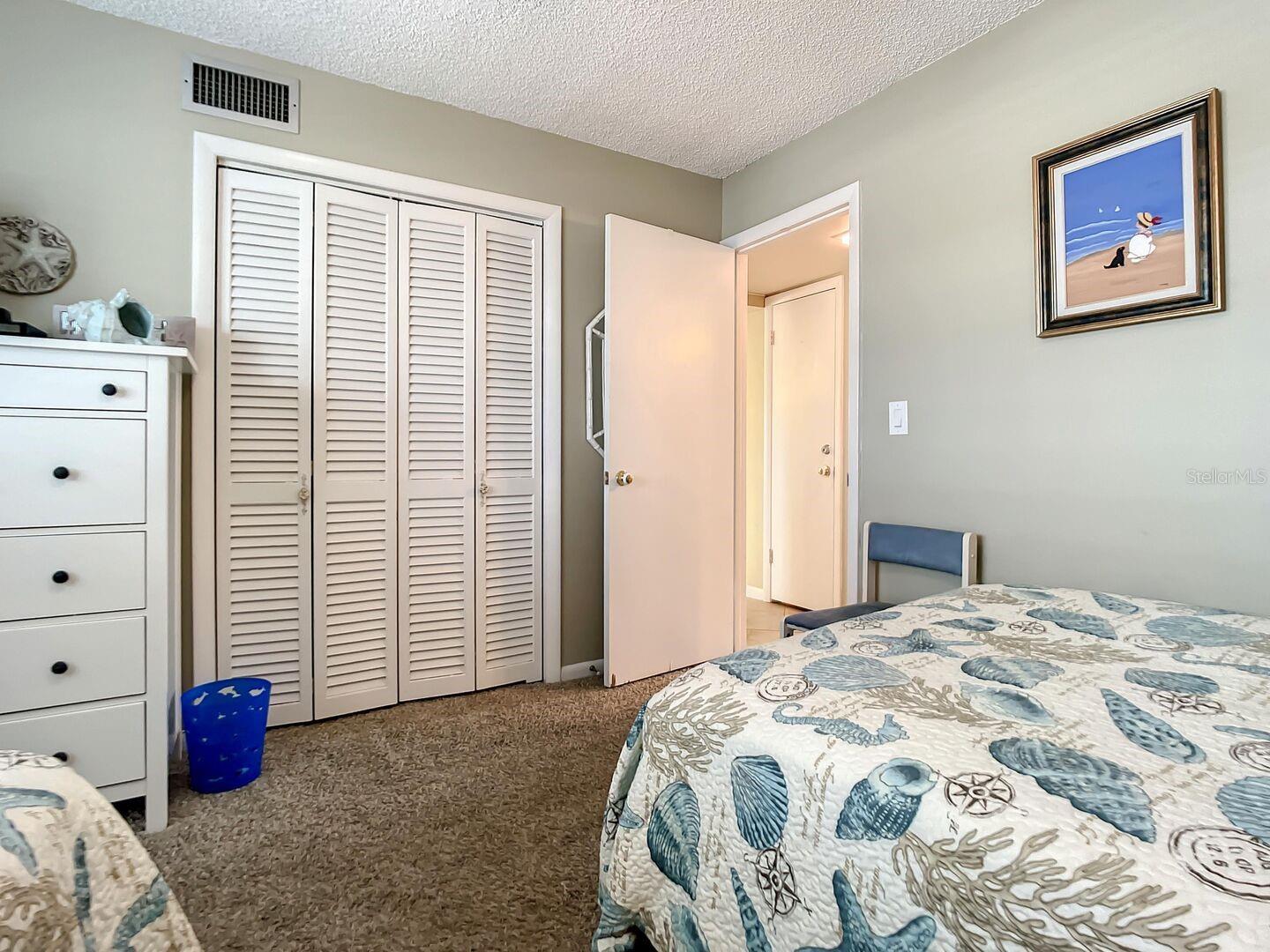 CHATEAU/SEA - Residential Lease