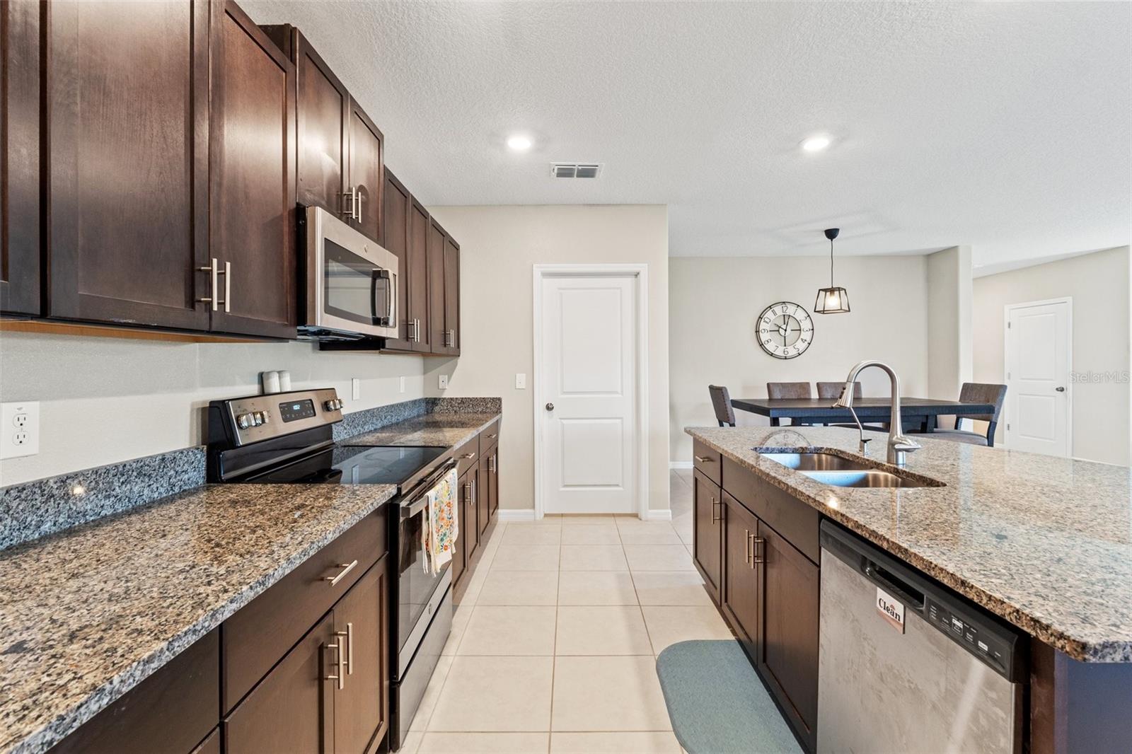 VILLAGES AT AVALON PHASE IV - Residential