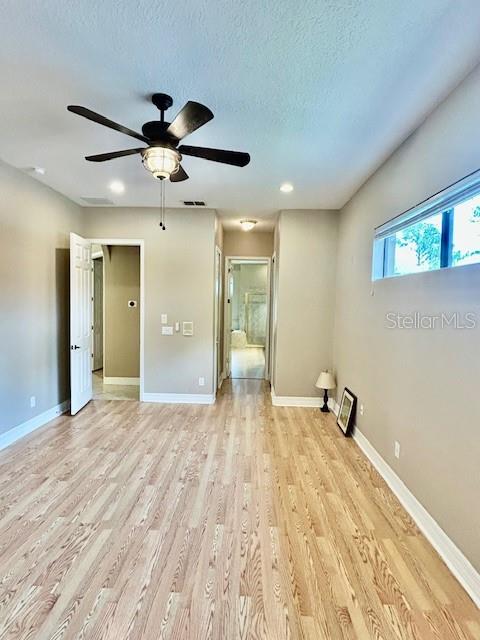 OAK VILLA - Residential