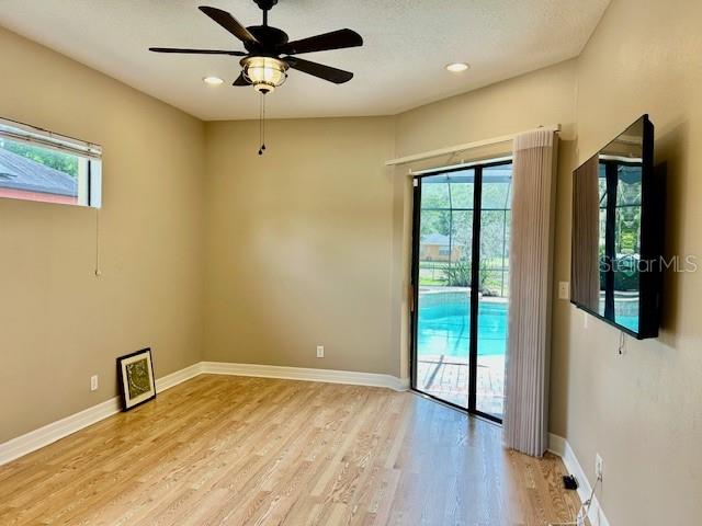 OAK VILLA - Residential