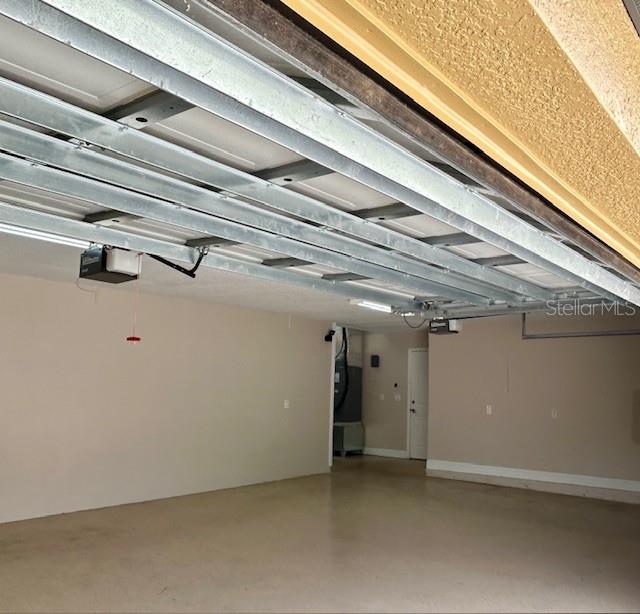 OAK VILLA - Residential