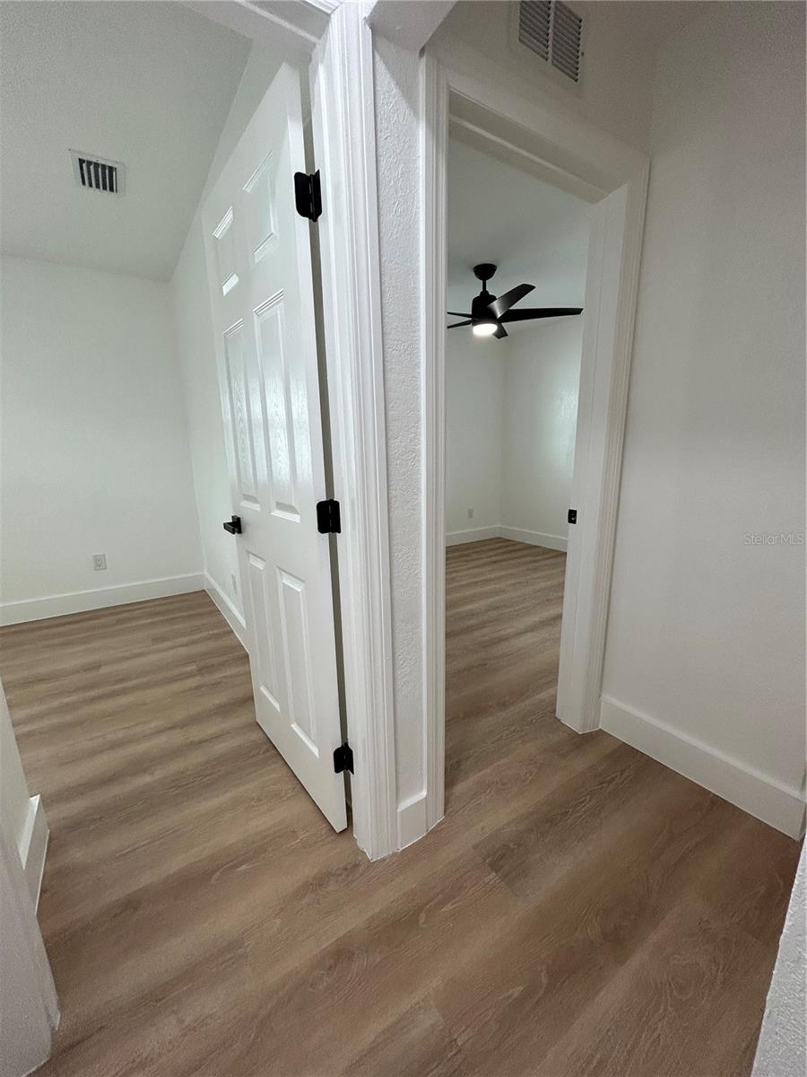 KNIGHT'S ACRES - Residential