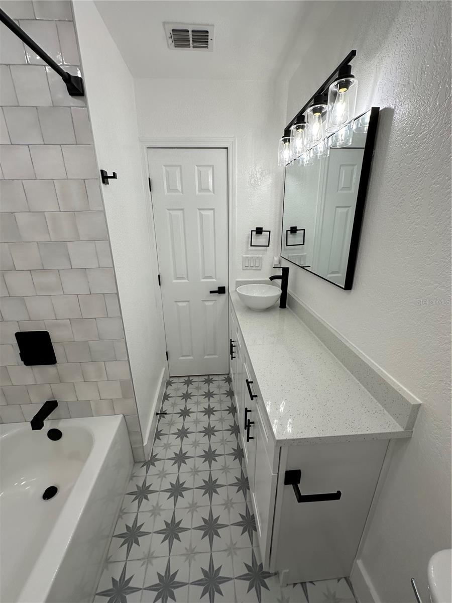 KNIGHT'S ACRES - Residential