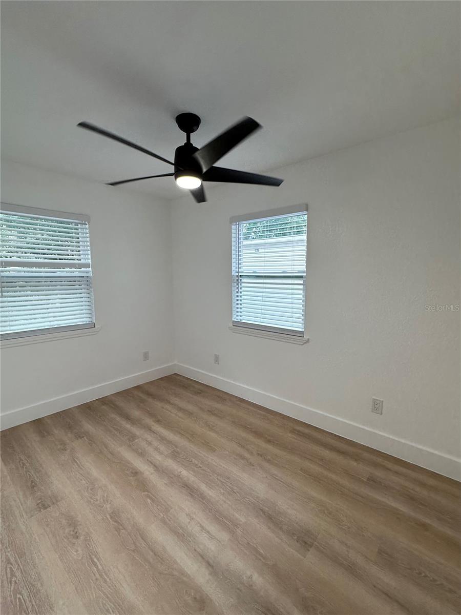 KNIGHT'S ACRES - Residential