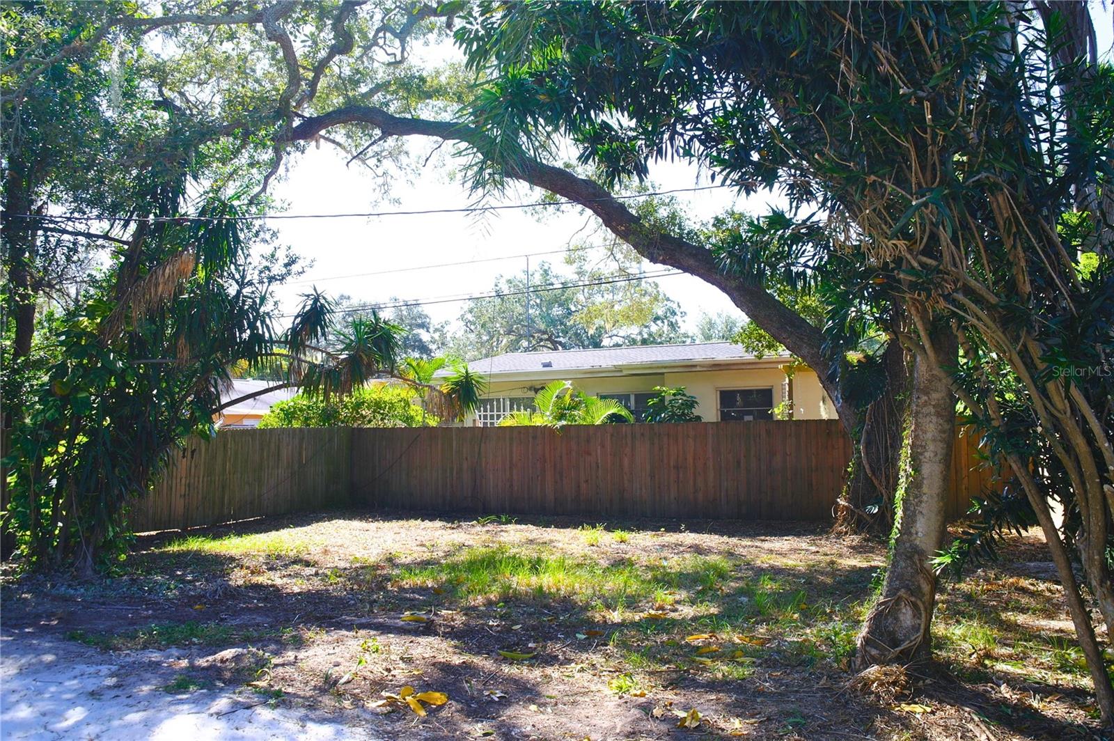 KNIGHT'S ACRES - Residential