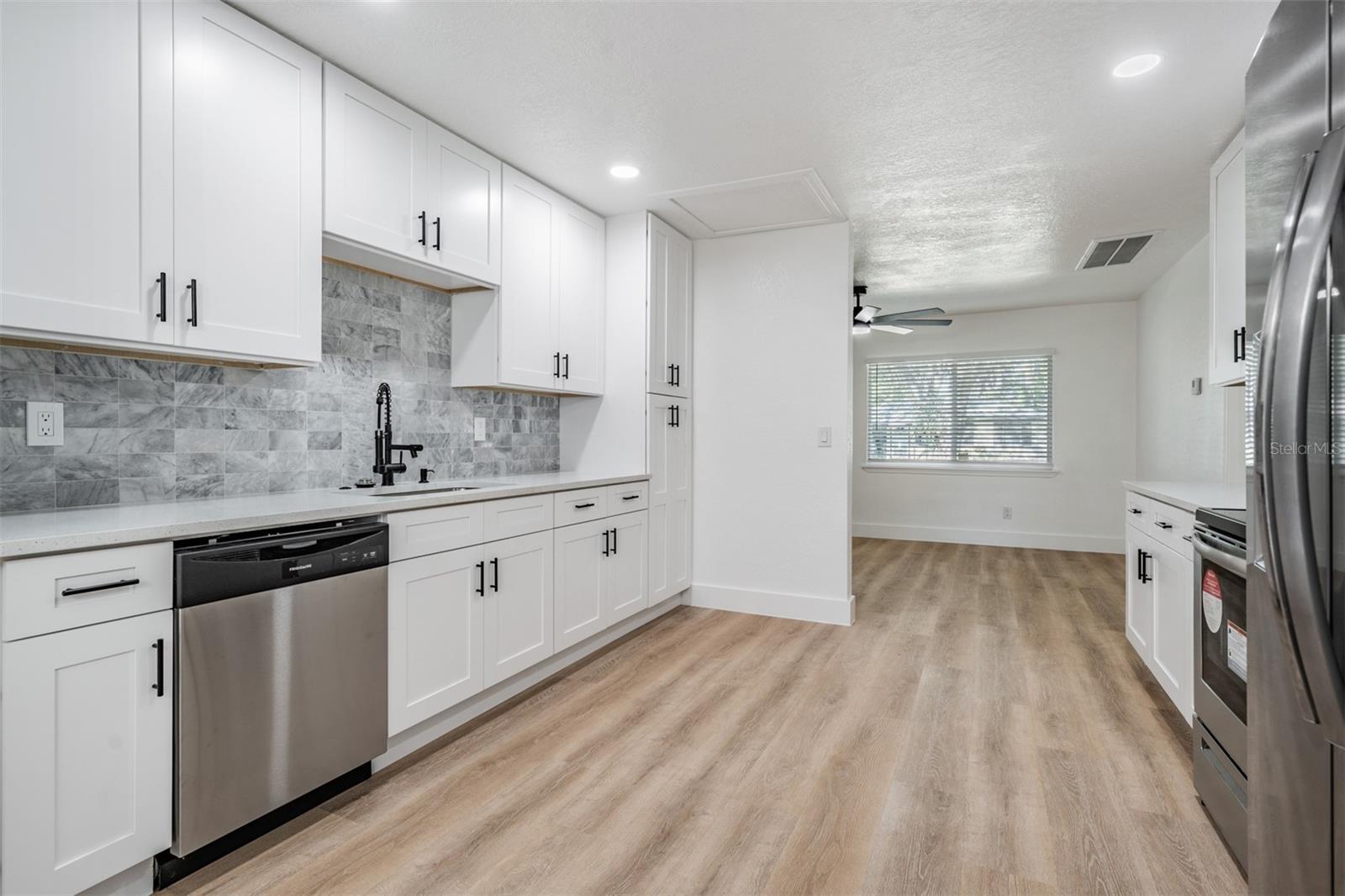 KNIGHT'S ACRES - Residential