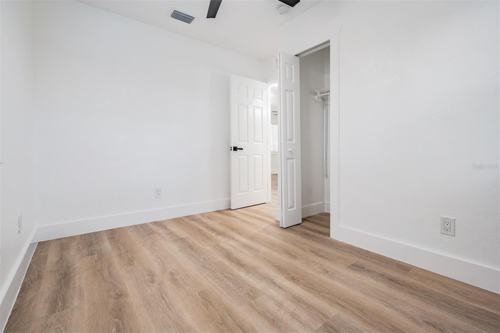 KNIGHT'S ACRES - Residential