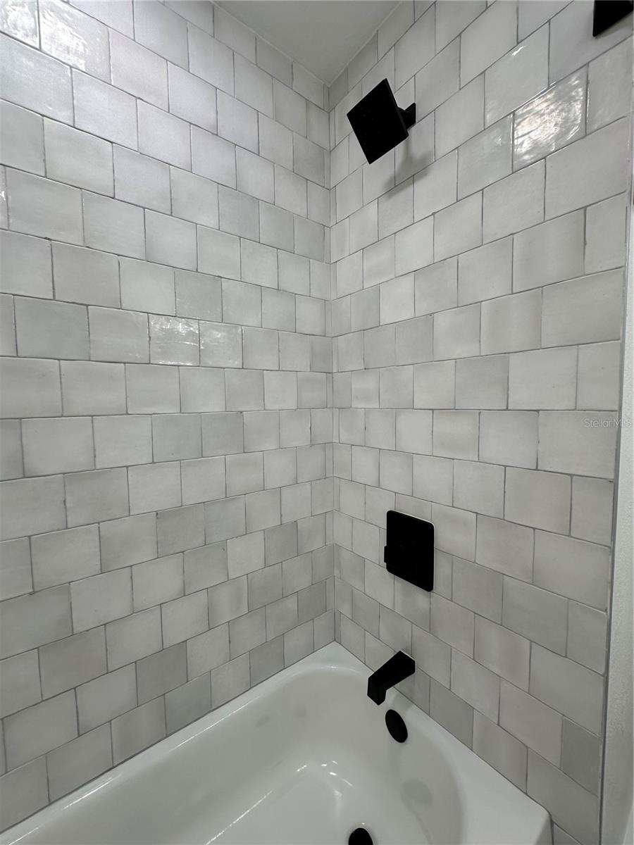 KNIGHT'S ACRES - Residential