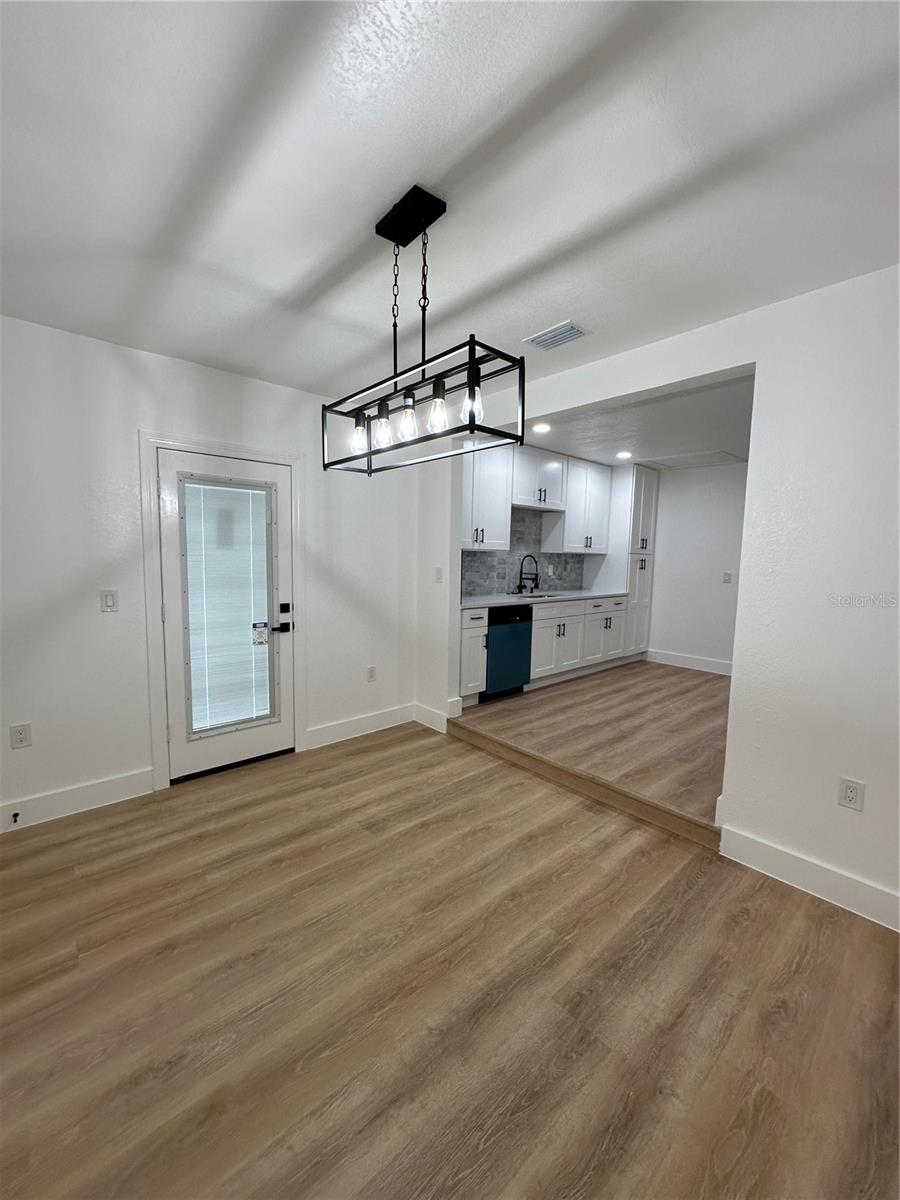 KNIGHT'S ACRES - Residential