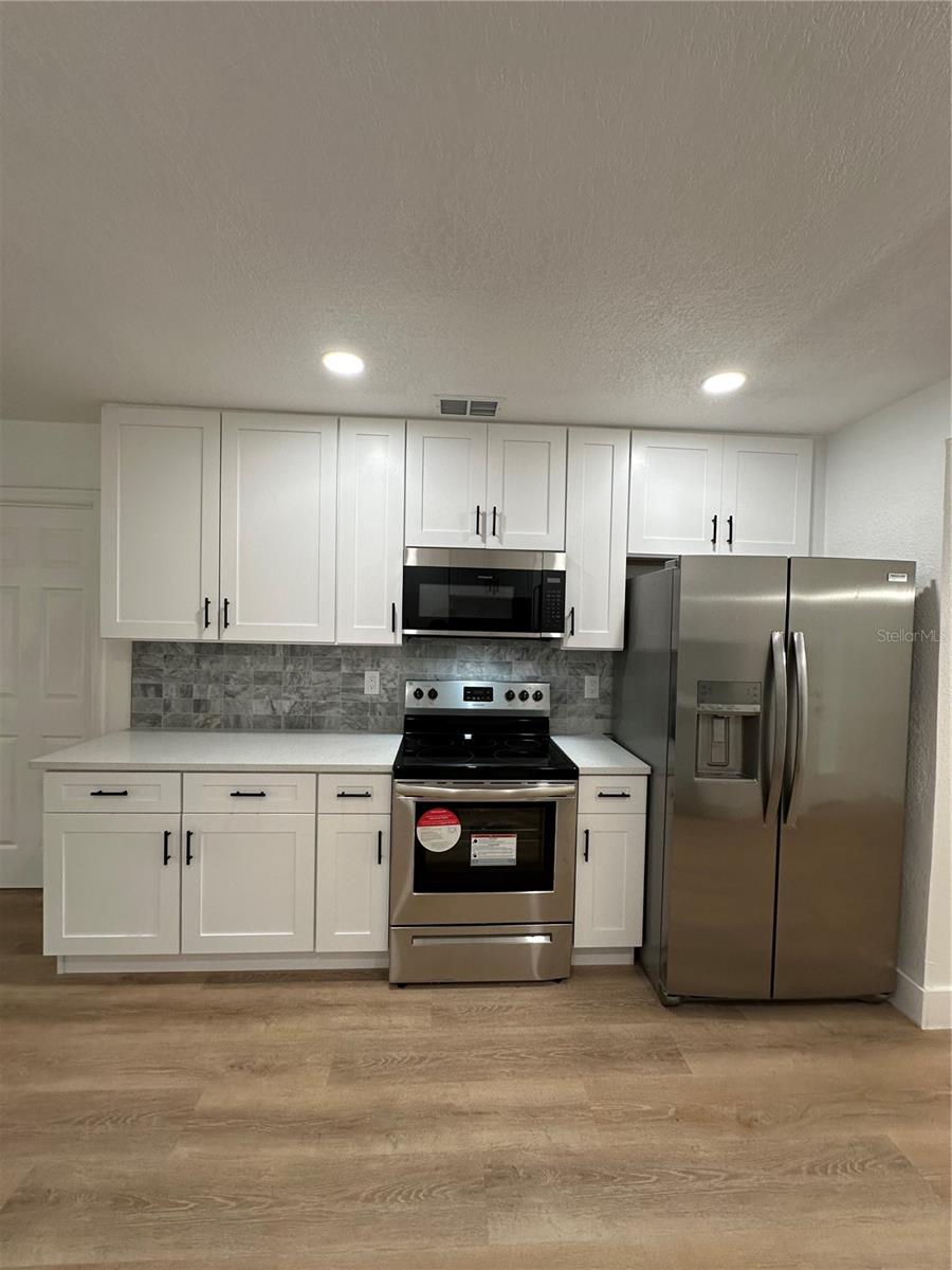 KNIGHT'S ACRES - Residential