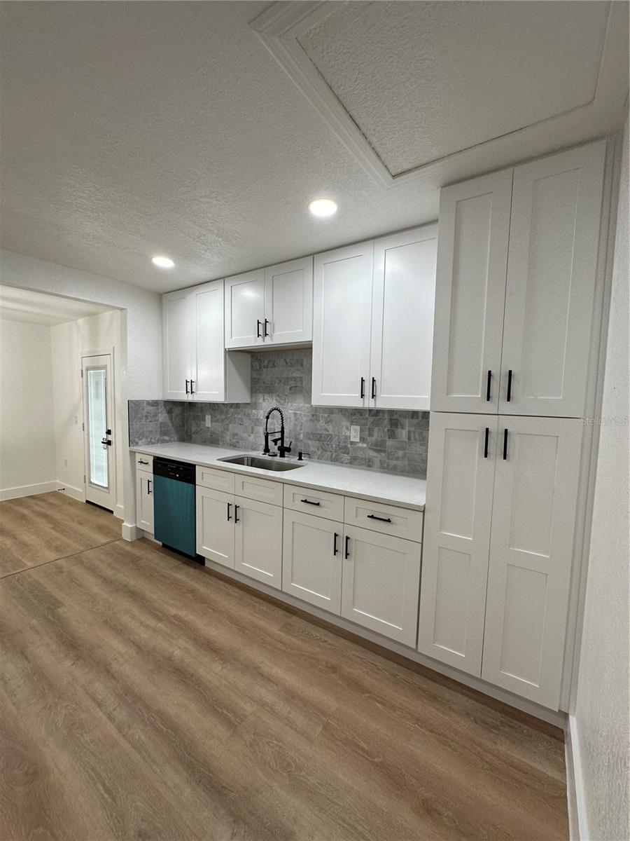 KNIGHT'S ACRES - Residential