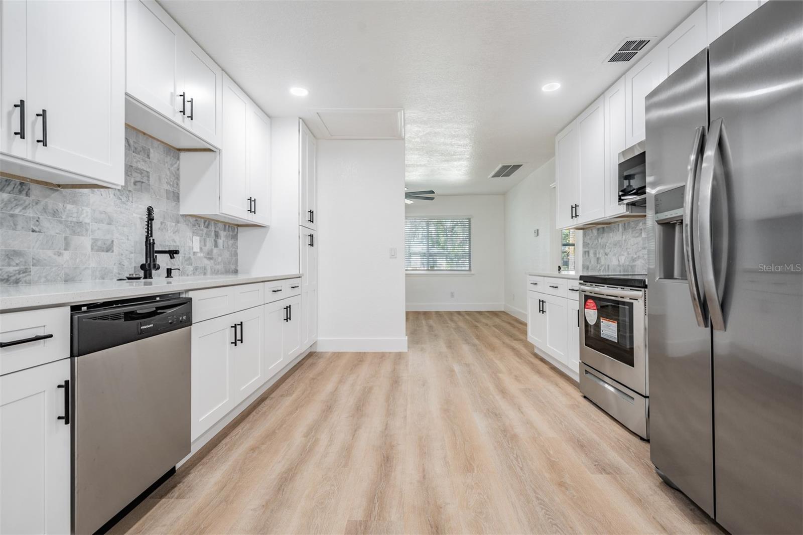 KNIGHT'S ACRES - Residential