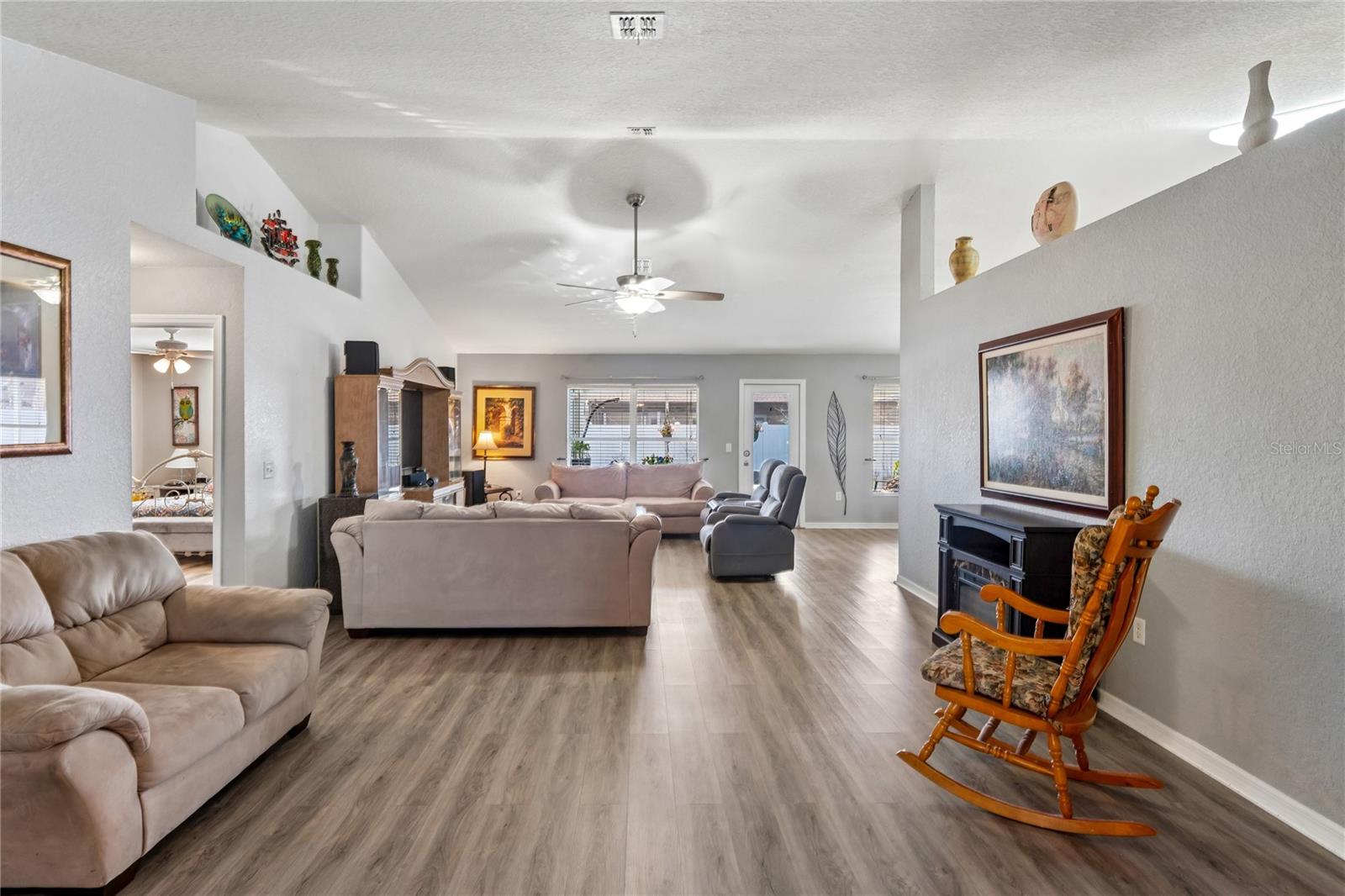 SPRING HILL UNIT 18 - Residential