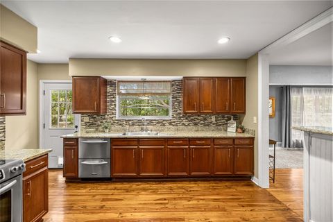 Tiny photo for 732 NE 12th Terrace, Ocala, FL 34470 (MLS # OM721779)