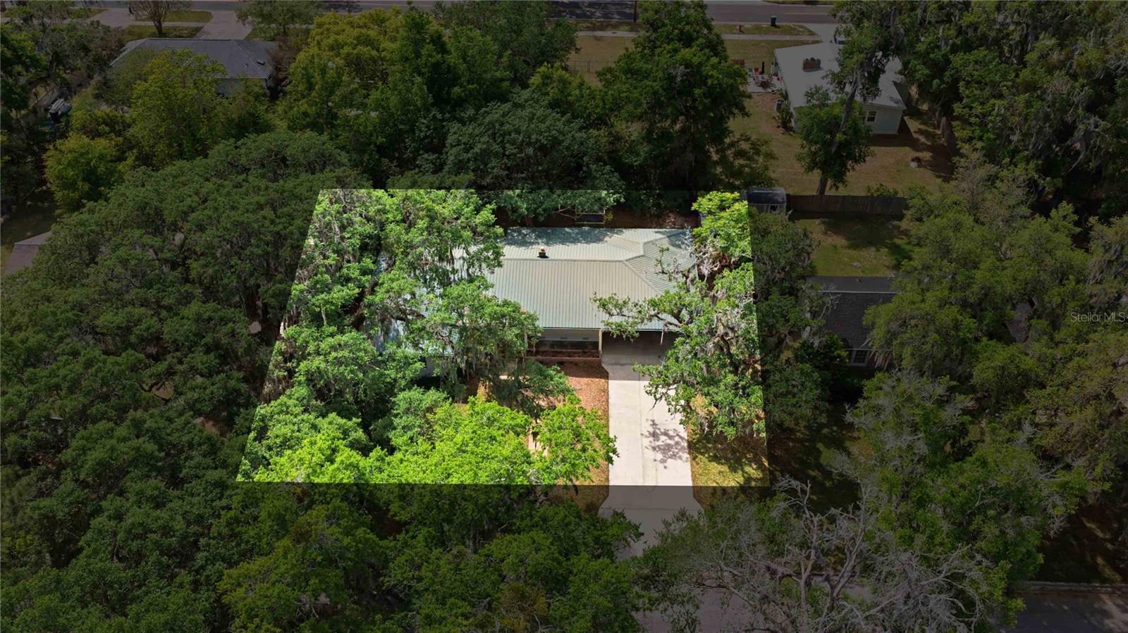 GLENDALE MANOR - Residential