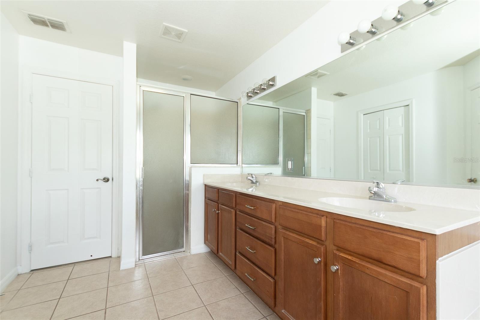 MARION OAKS UN 05 - Residential