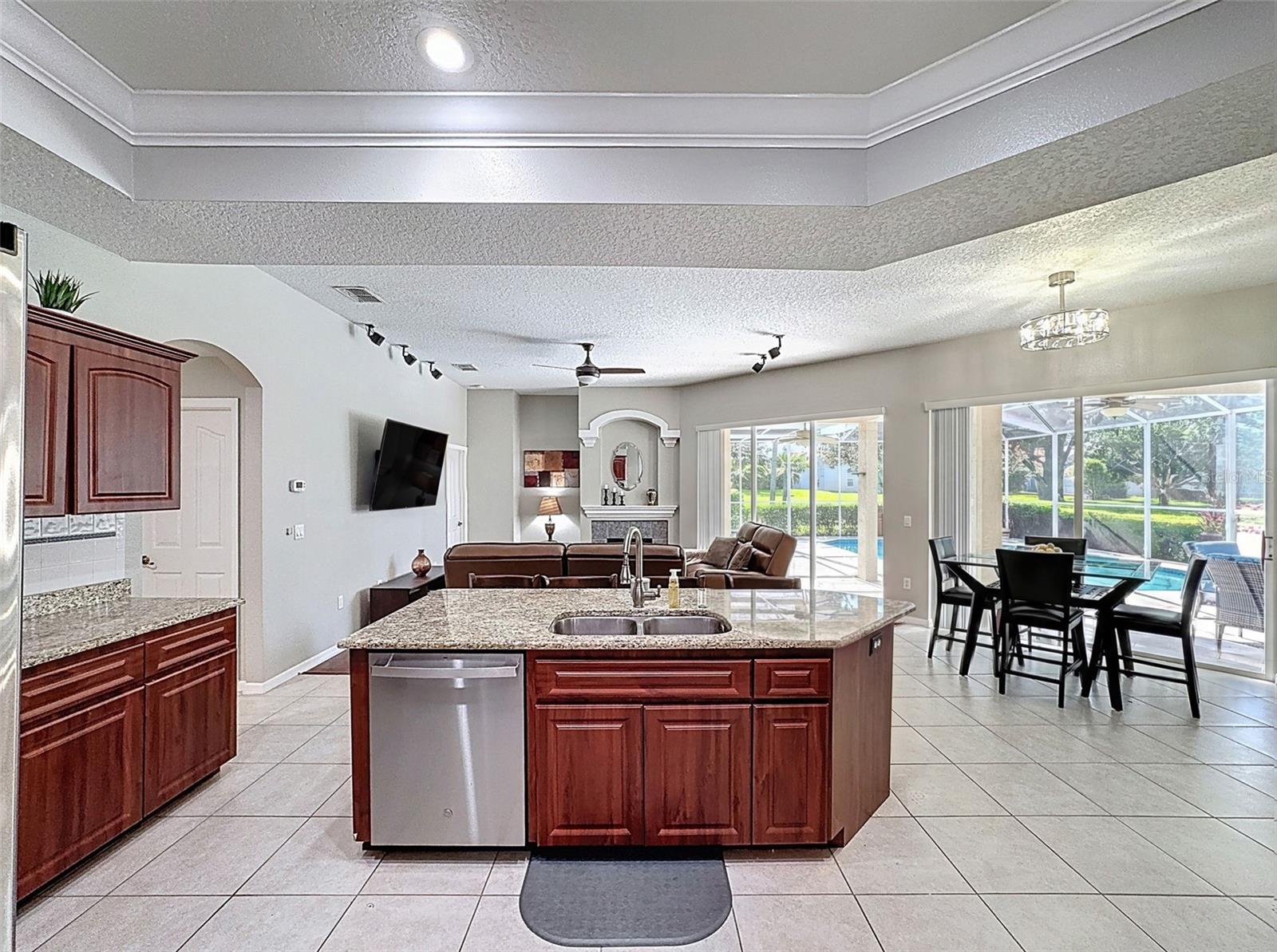 PRISTINE PLACE PH 2 - Residential