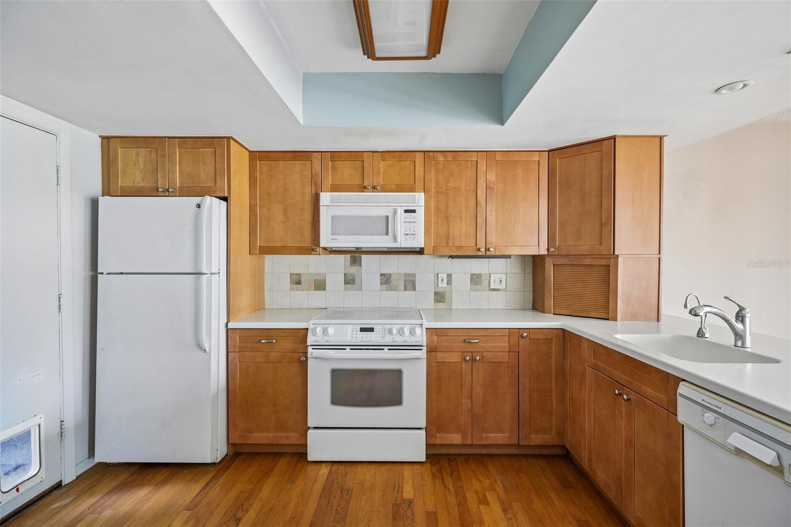 WINDHOVER CONDO - Residential