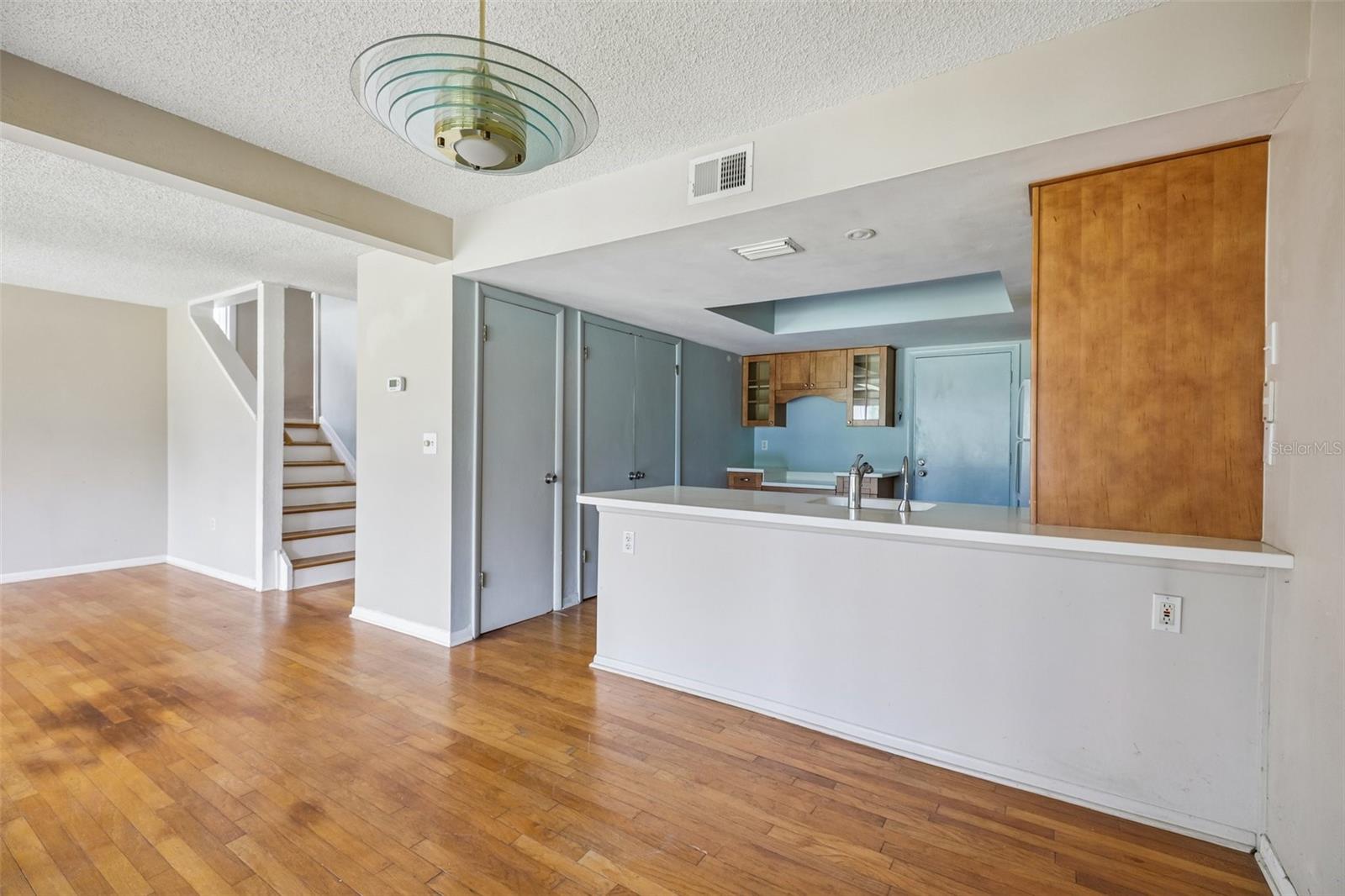 WINDHOVER CONDO - Residential