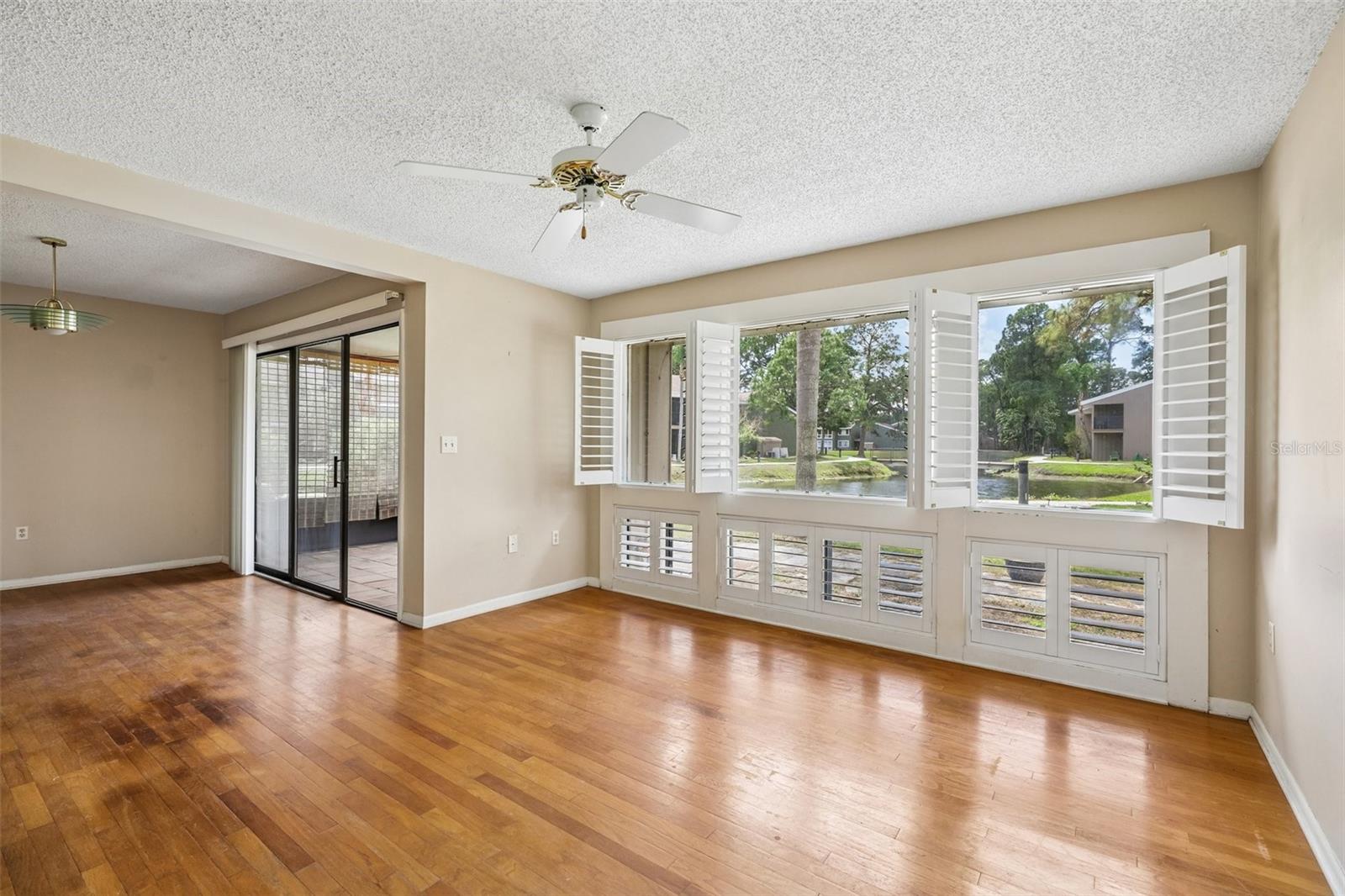 WINDHOVER CONDO - Residential