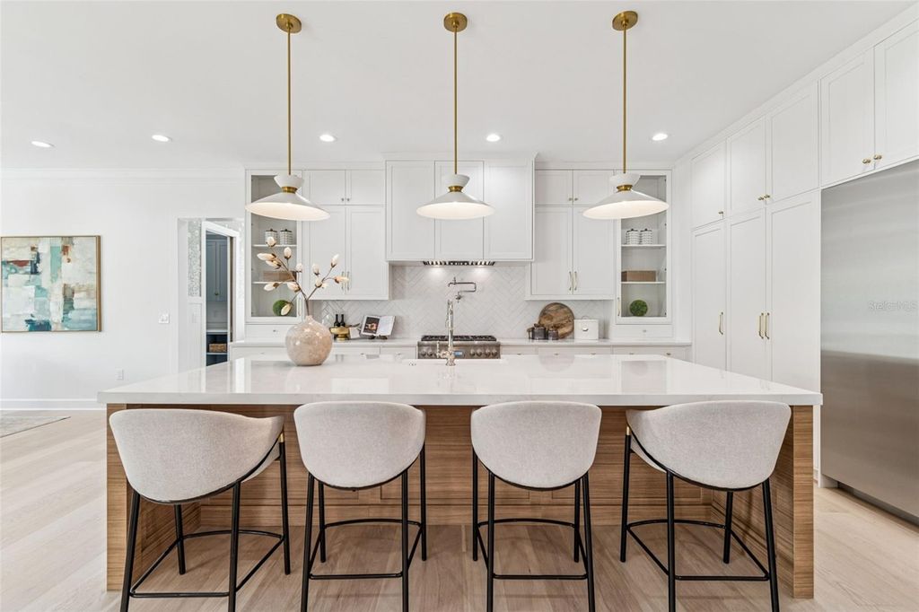 Photo of 4814 W Euclid Avenue, Tampa, FL 33629 (MLS # TB8461958)